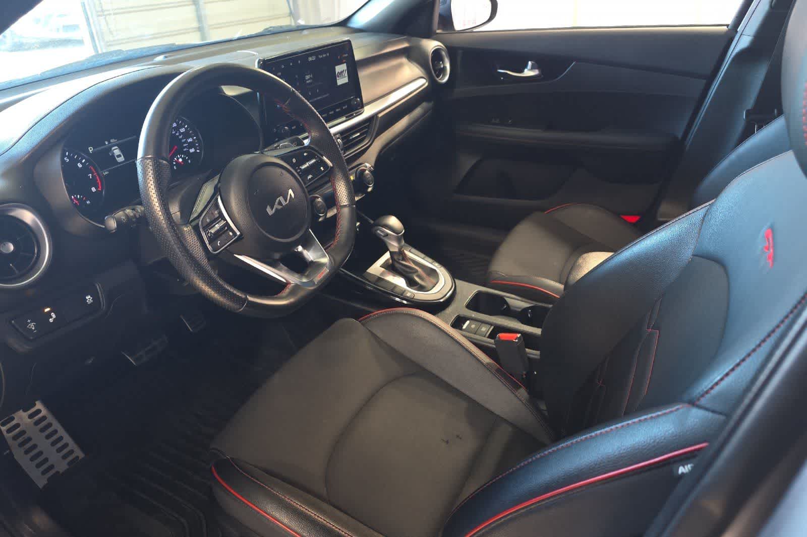 Thumbnail: 2023 Kia Forte - 14