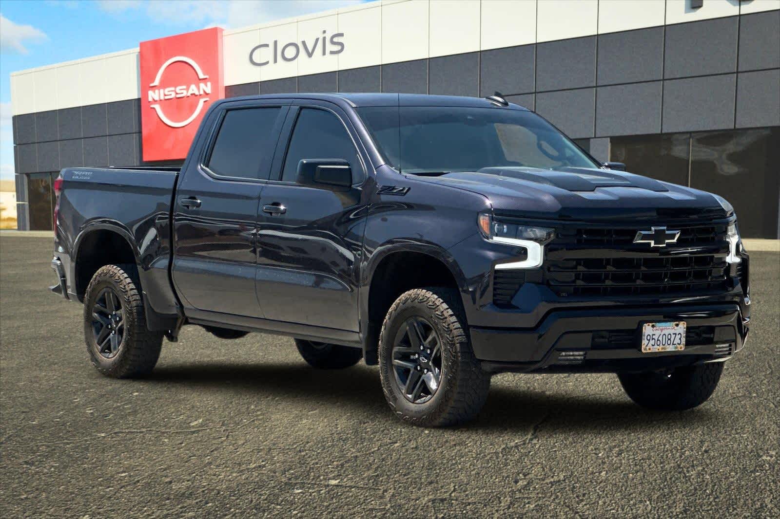 Thumbnail: 2024 Chevrolet Silverado 1500 - 10