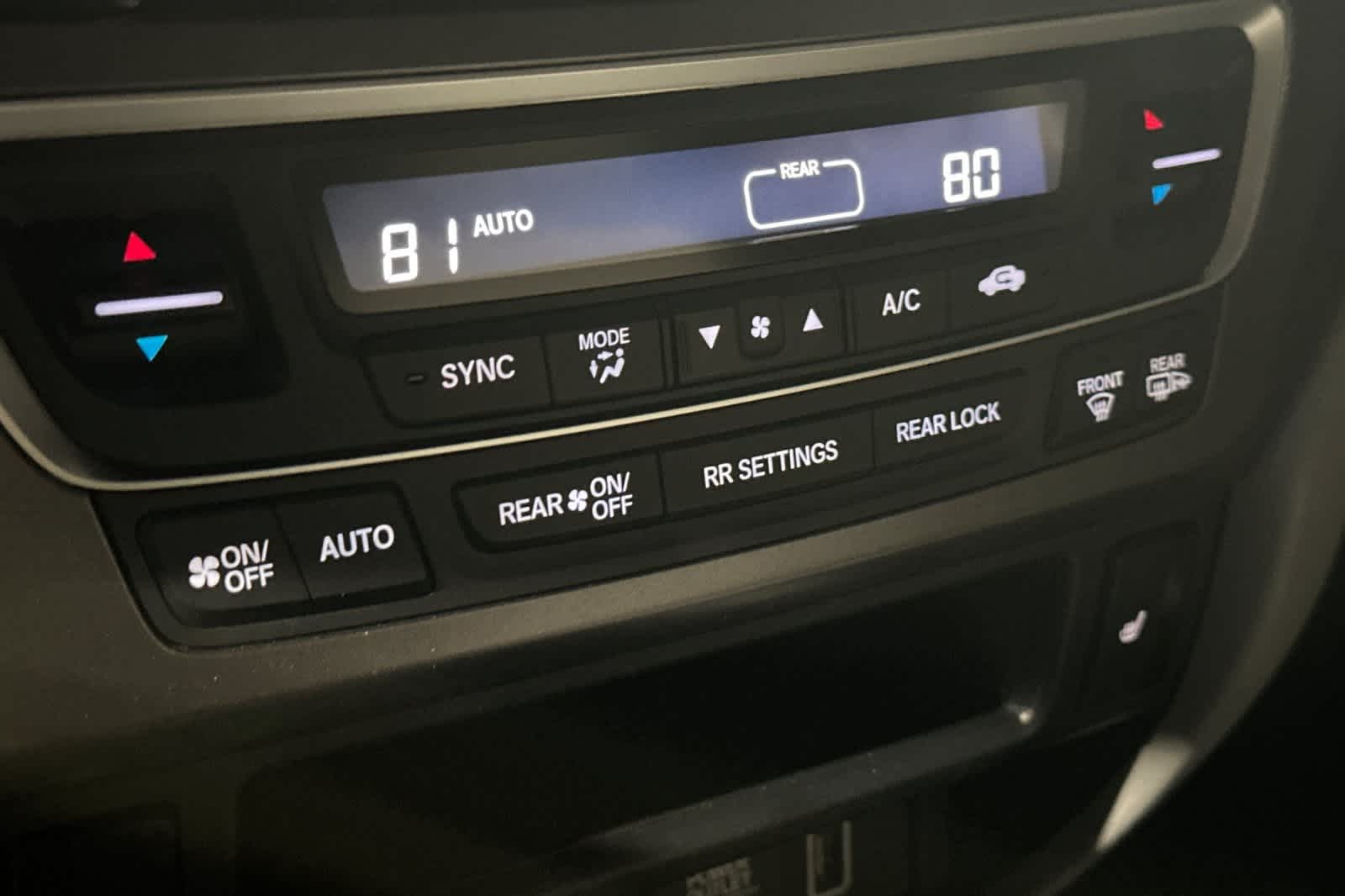 Thumbnail: 2021 Honda Pilot - 21