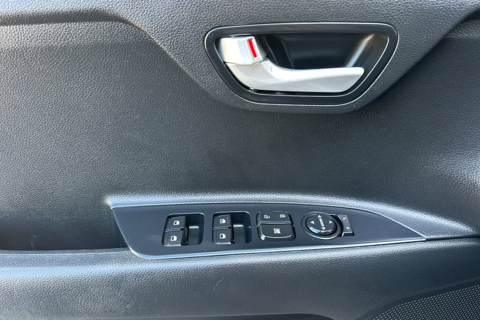 Thumbnail: 2021 Kia Rio - 13