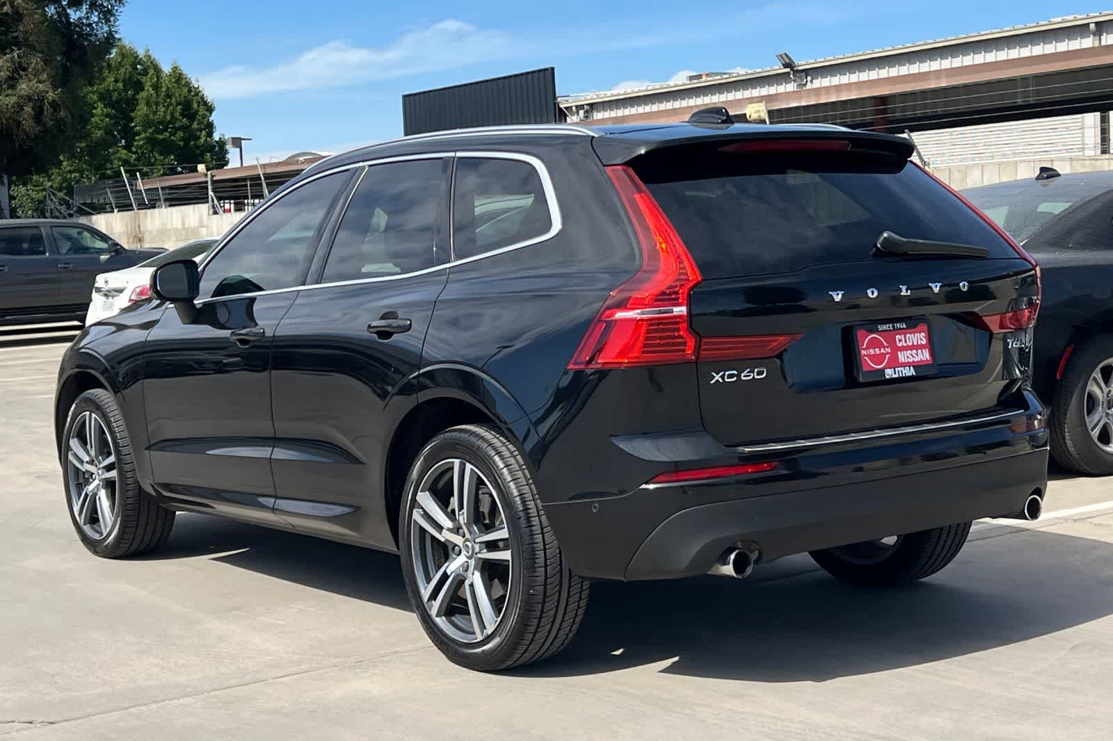 Thumbnail: 2019 Volvo XC60 - 7