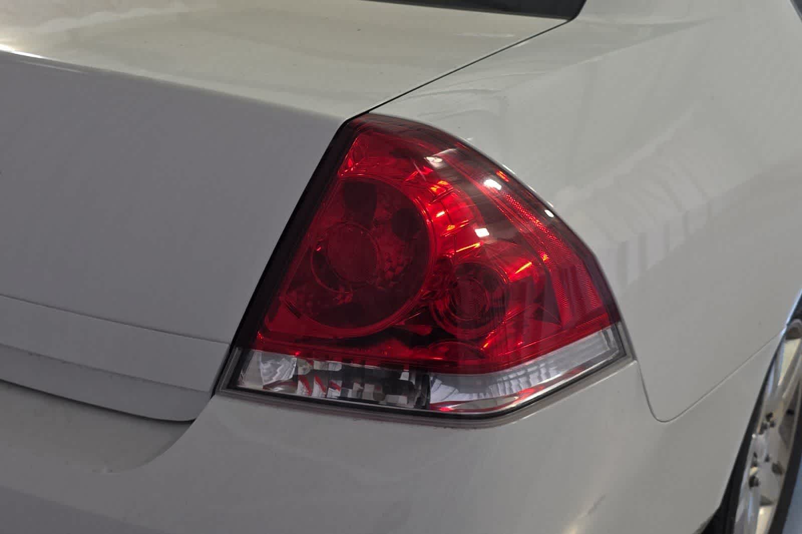 Thumbnail: 2013 Chevrolet Impala - 13