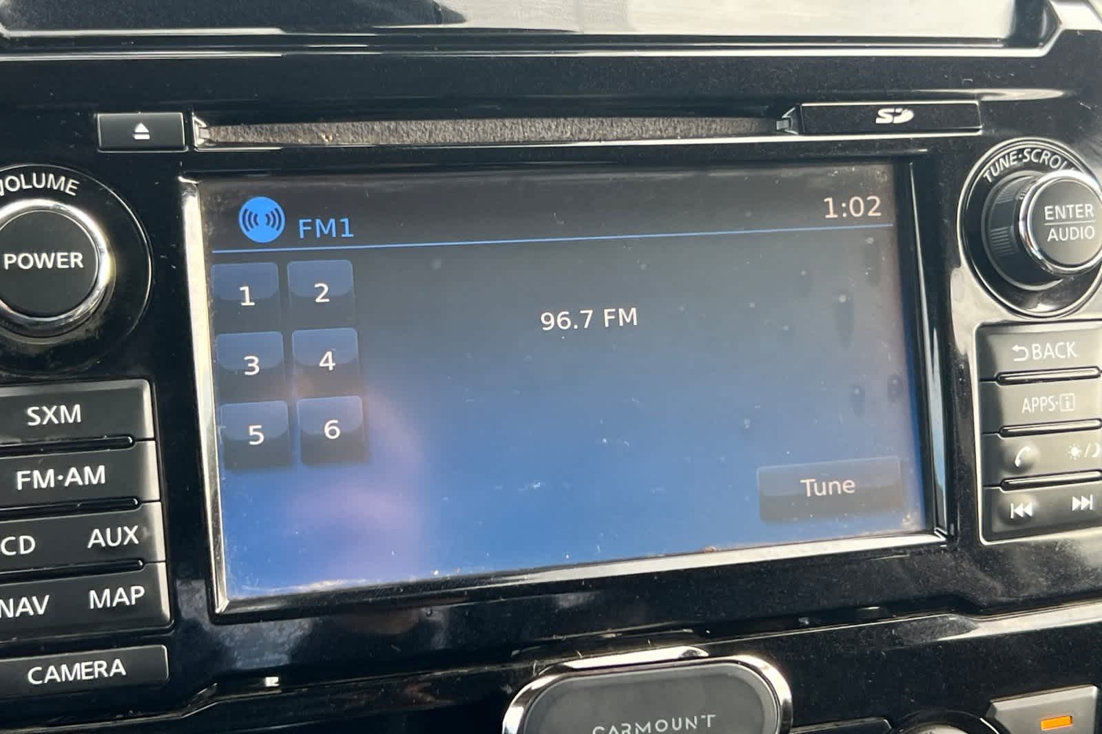 Thumbnail: 2018 Nissan Titan - 21