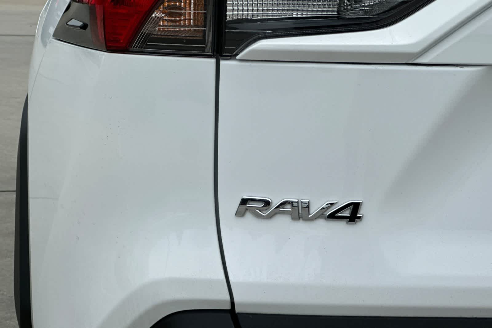 Thumbnail: 2025 Toyota RAV4 - 15