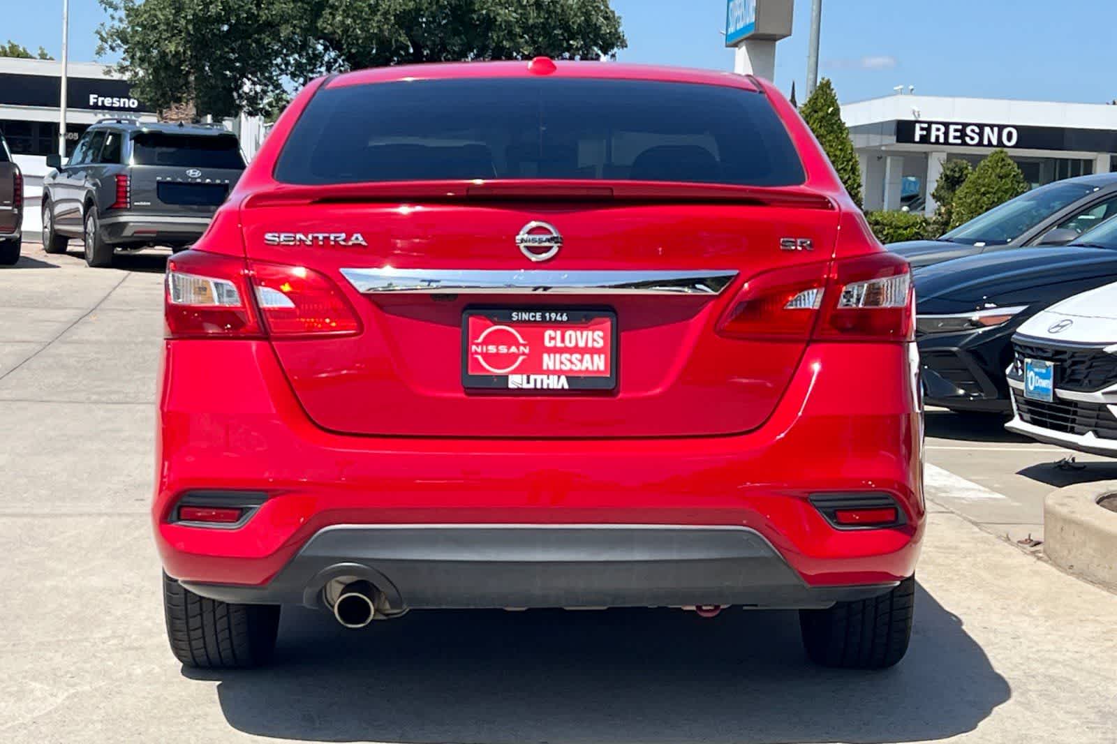 Thumbnail: 2016 Nissan Sentra - 8