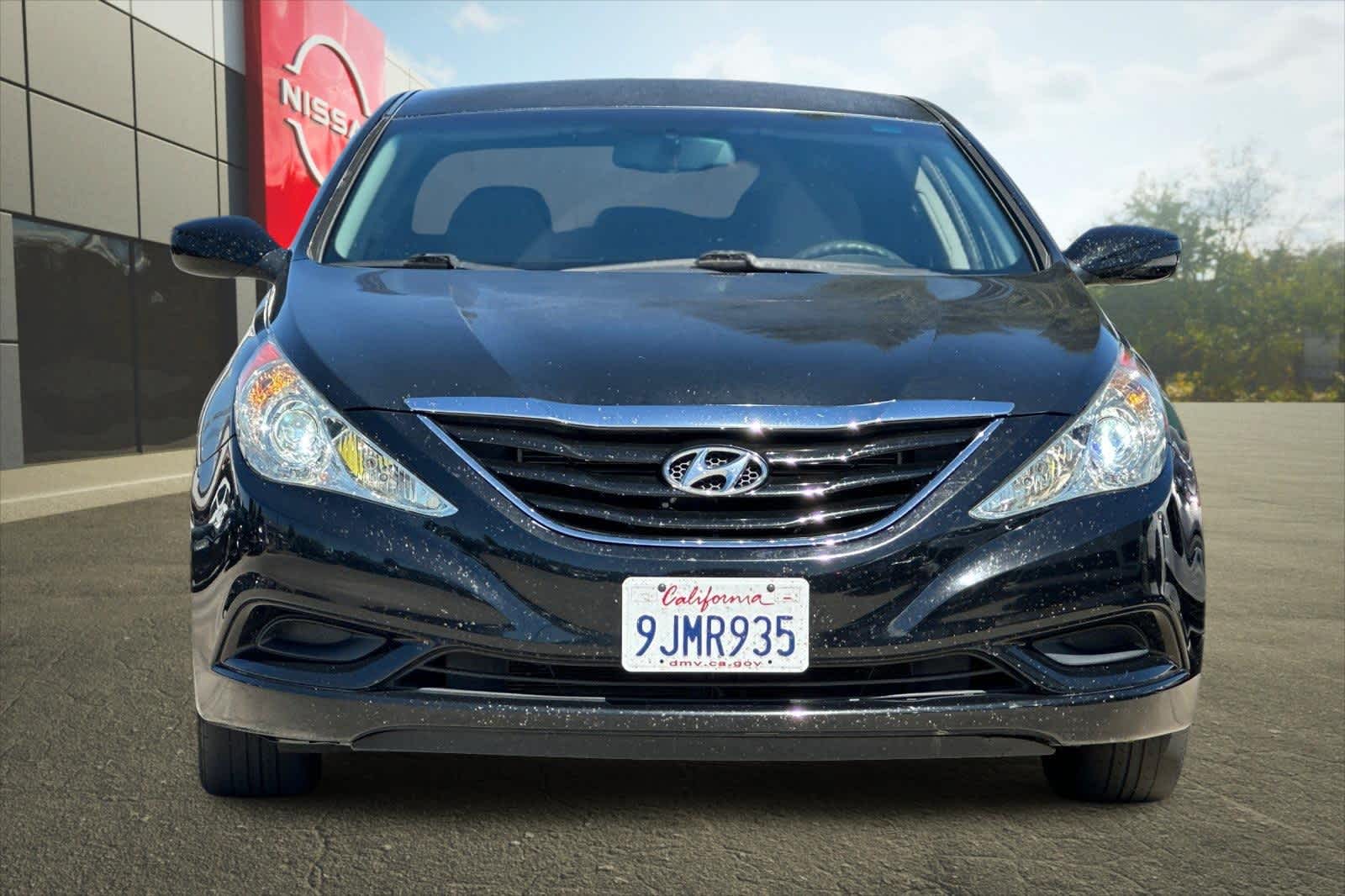 Thumbnail: 2012 Hyundai Sonata - 10