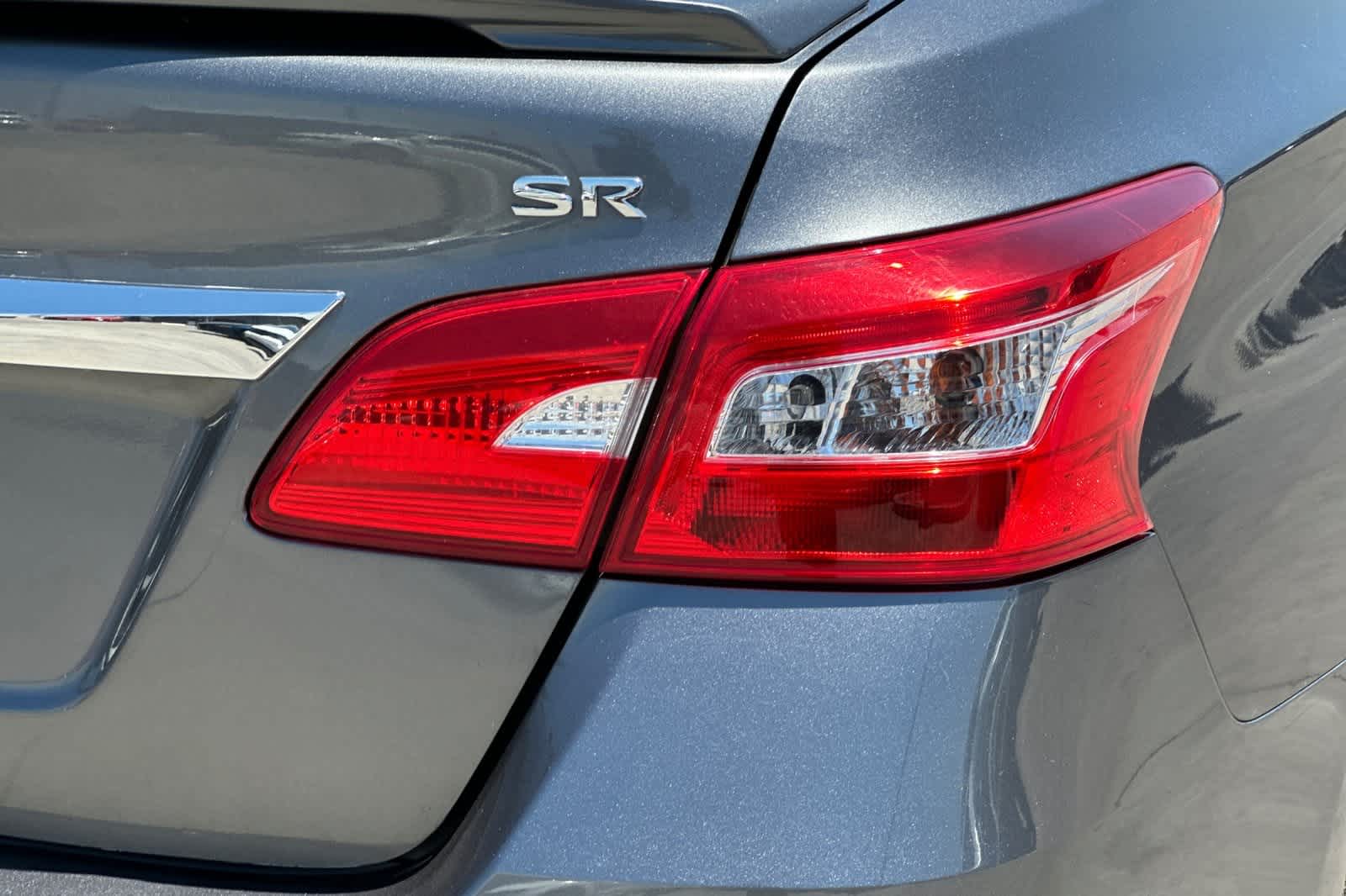Thumbnail: 2016 Nissan Sentra - 13
