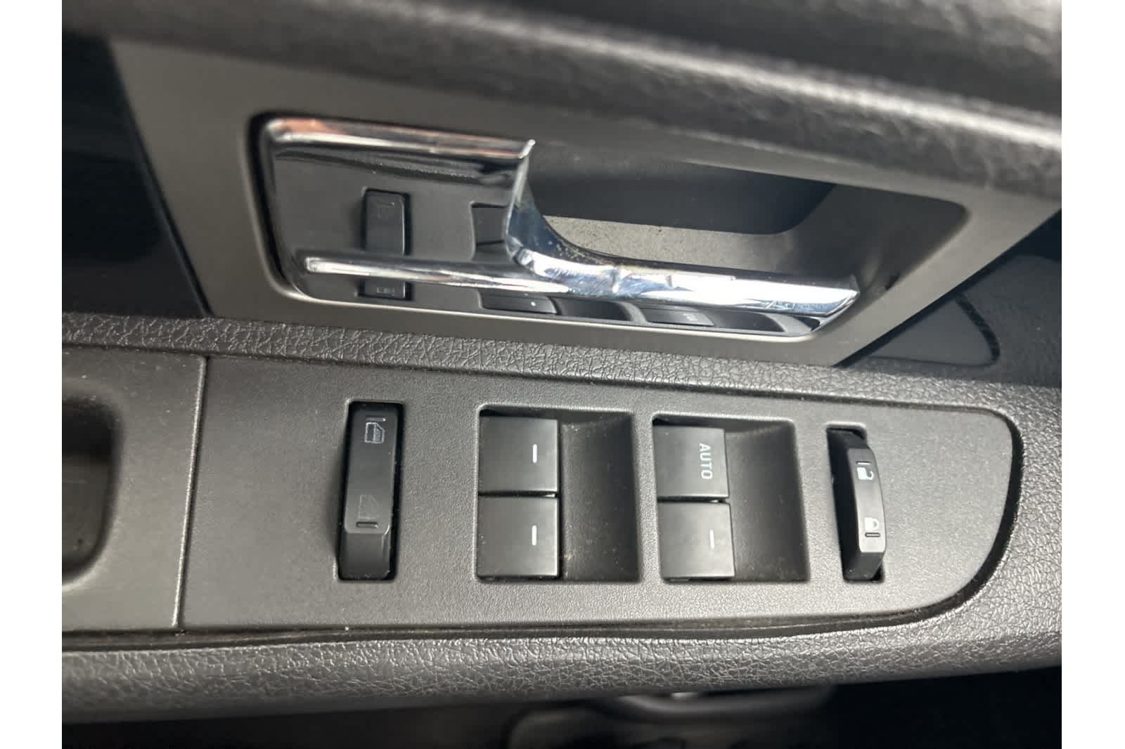 Thumbnail: 2009 Ford Econoline - 9