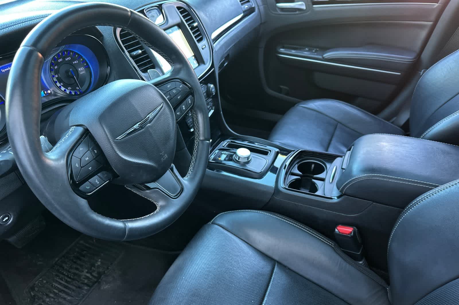 Thumbnail: 2018 Chrysler 300 - 14