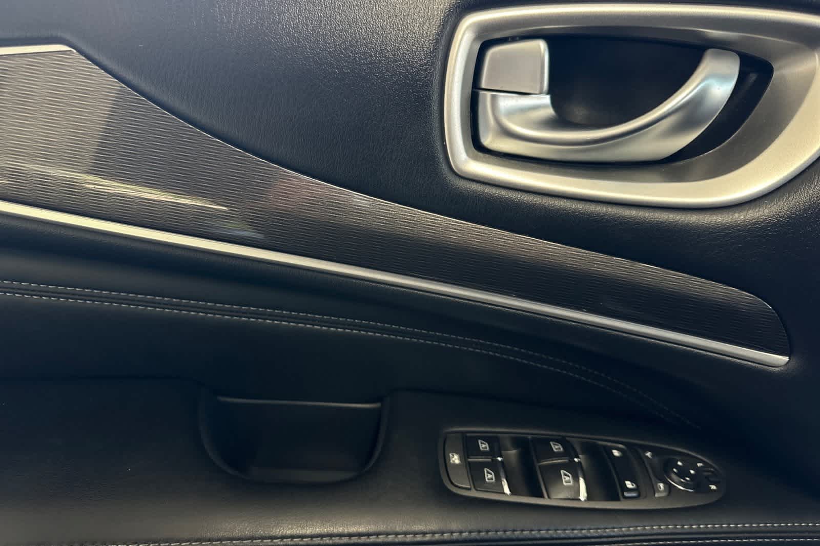 Thumbnail: 2019 INFINITI QX60 - 15