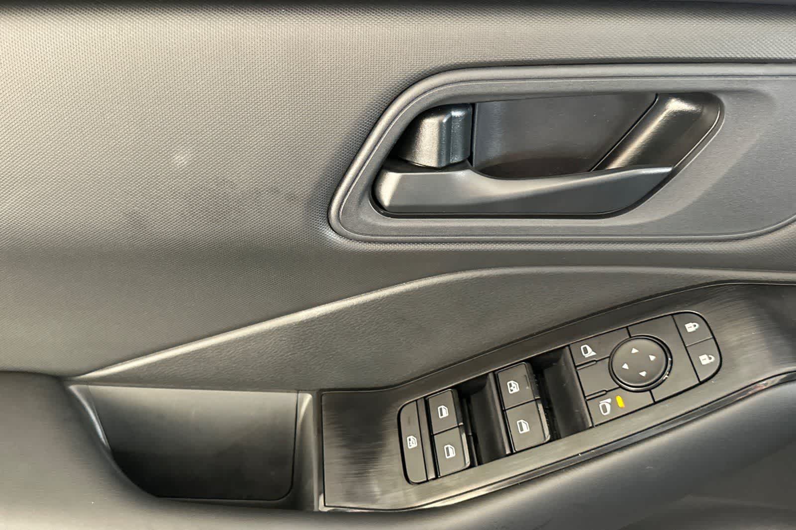 Thumbnail: 2026 Nissan Rogue - 13