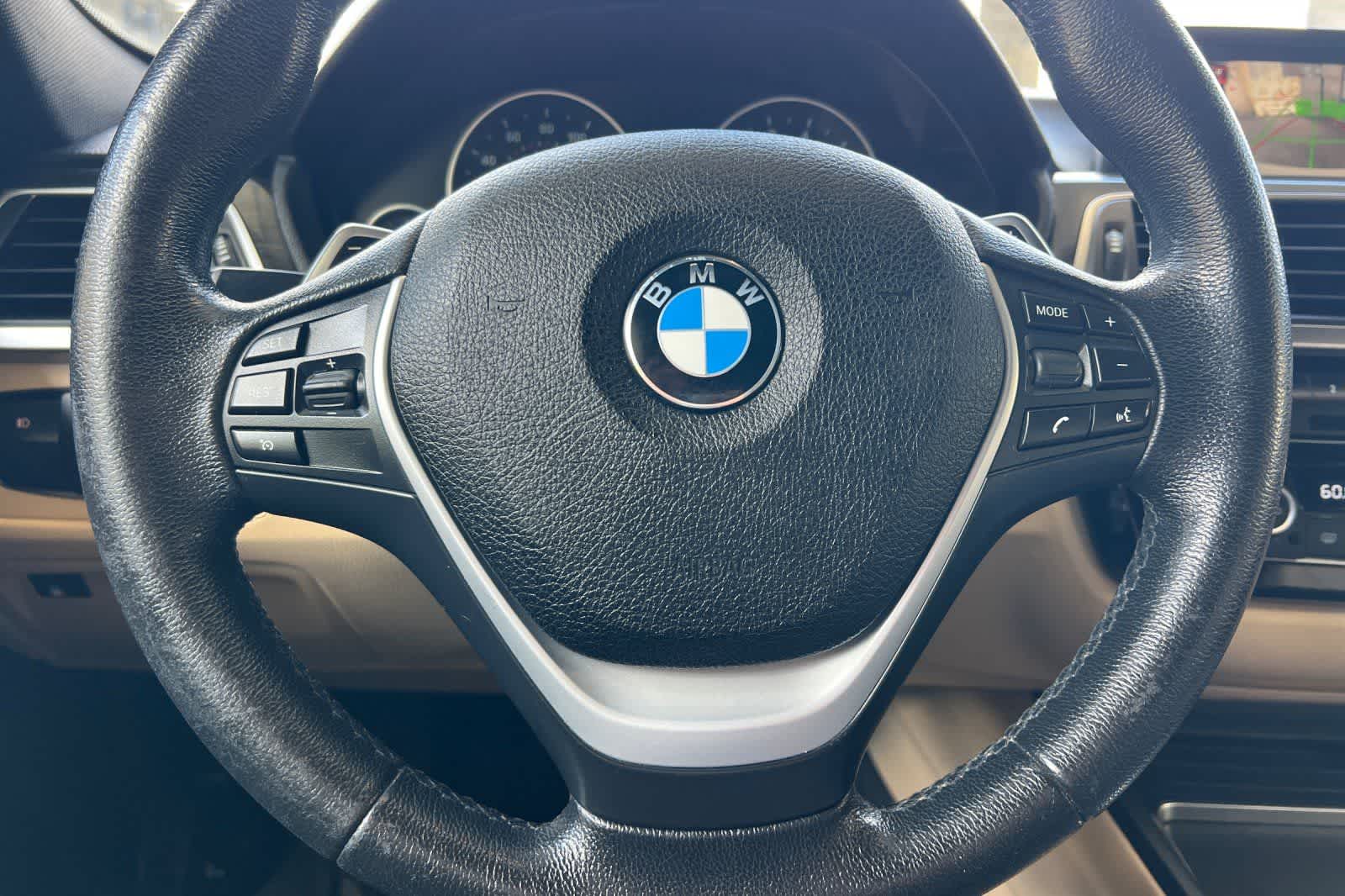 Thumbnail: 2017 BMW 3 Series - 28