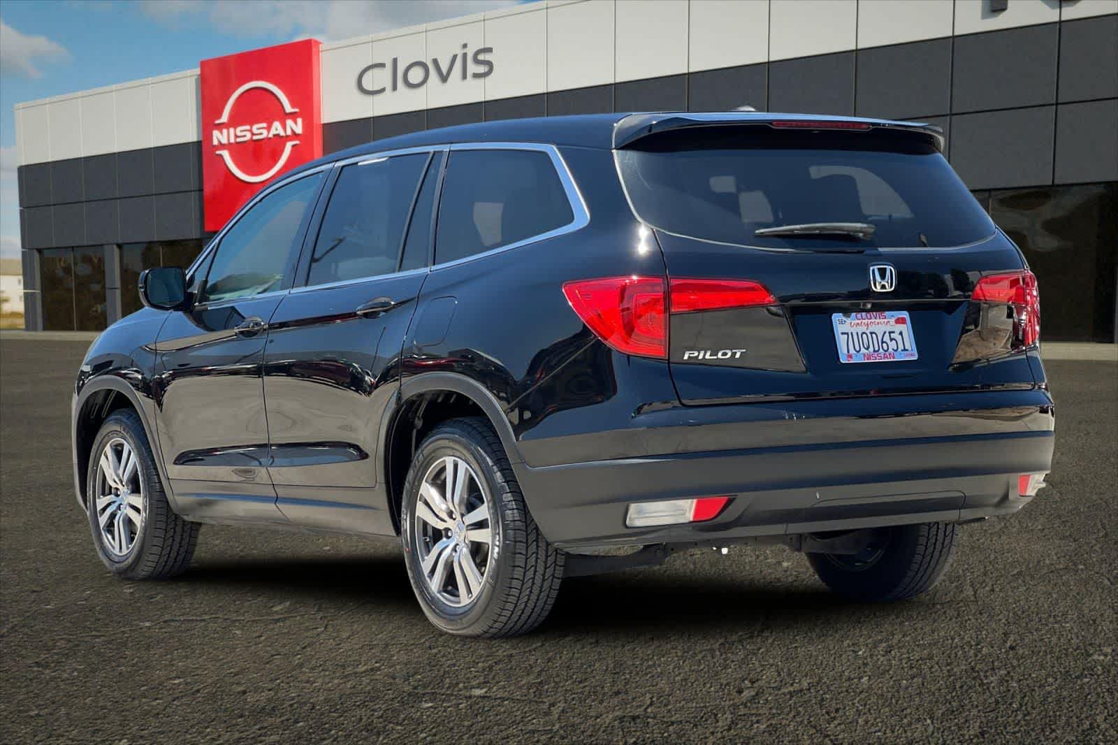 Thumbnail: 2016 Honda Pilot - 7
