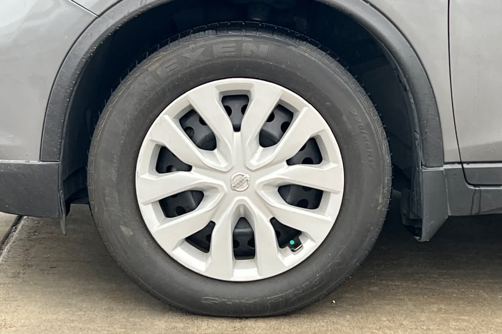 Thumbnail: 2018 Nissan Rogue - 27