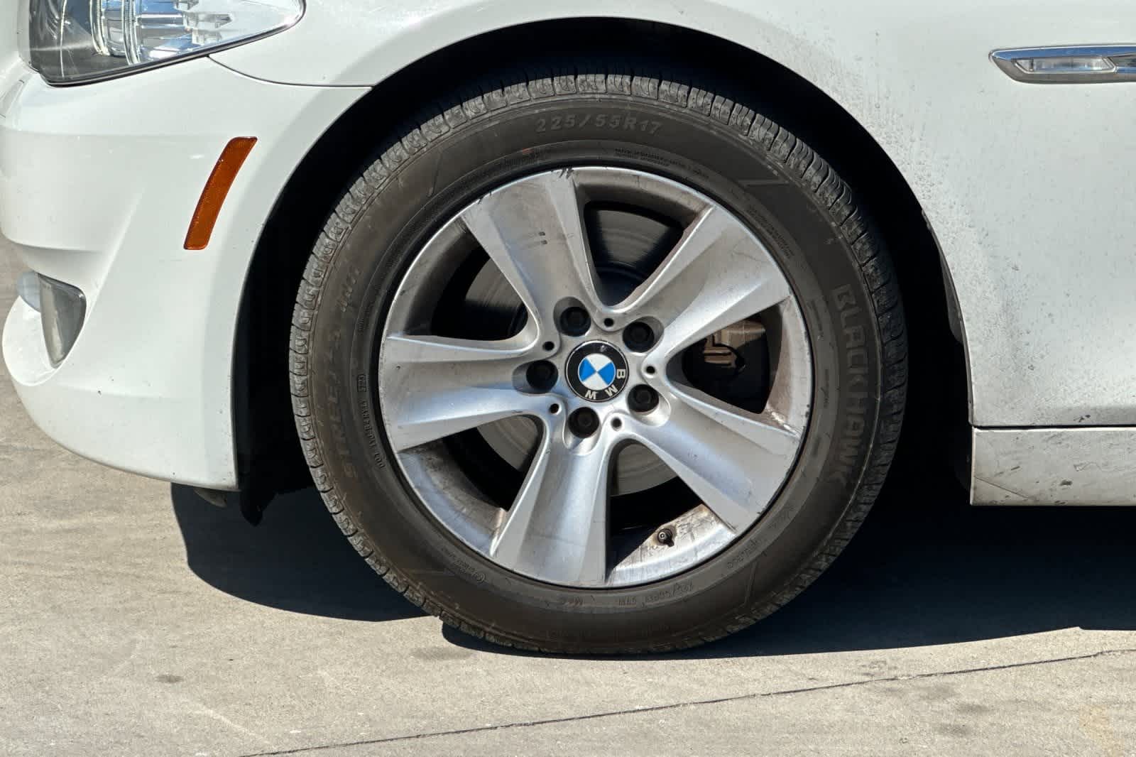Thumbnail: 2013 BMW 5 Series - 12