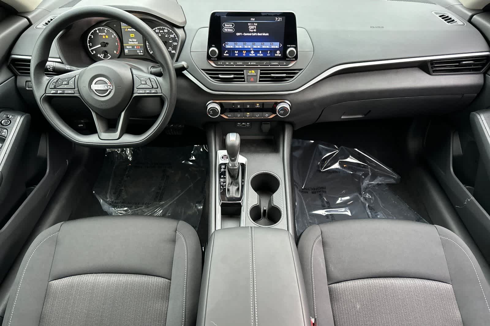 2025 Nissan Altima S 4