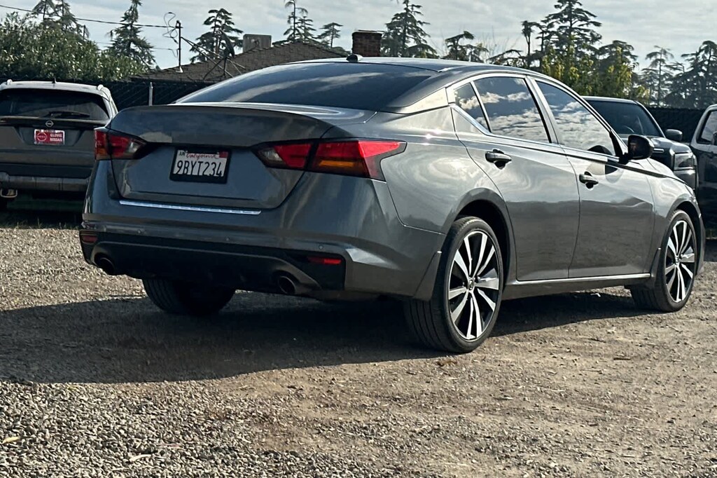 Used 2022 Nissan Altima 2.5 SR Sedan