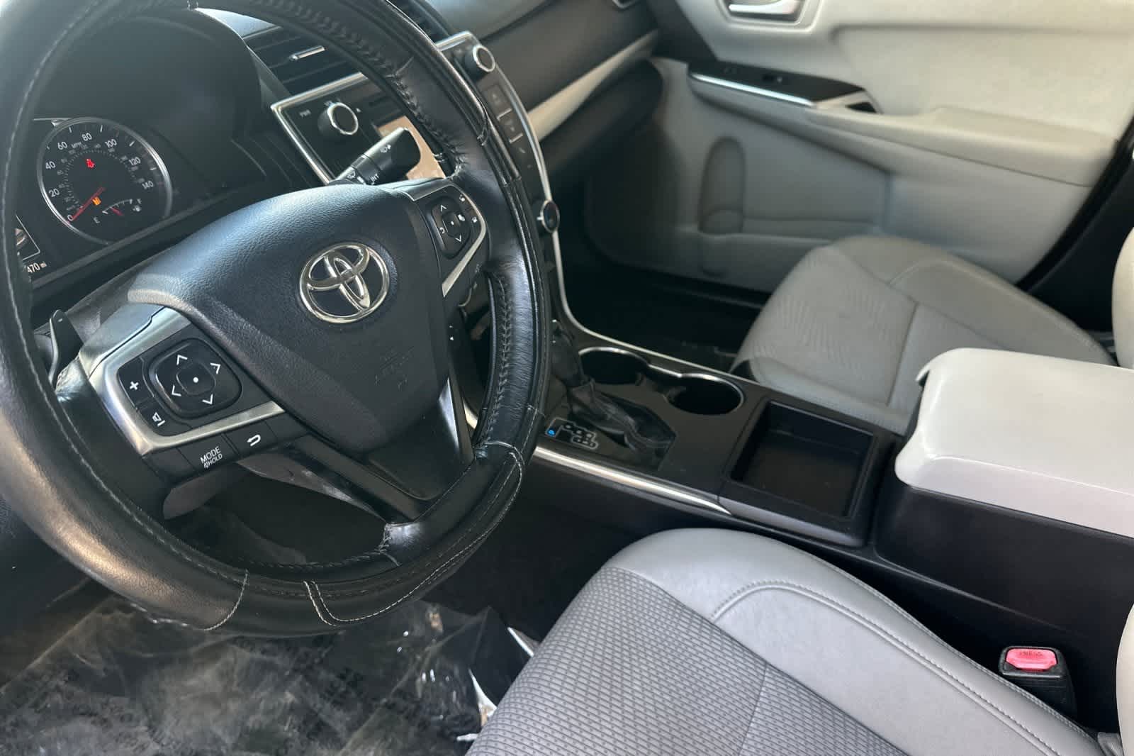 Thumbnail: 2016 Toyota Camry - 14