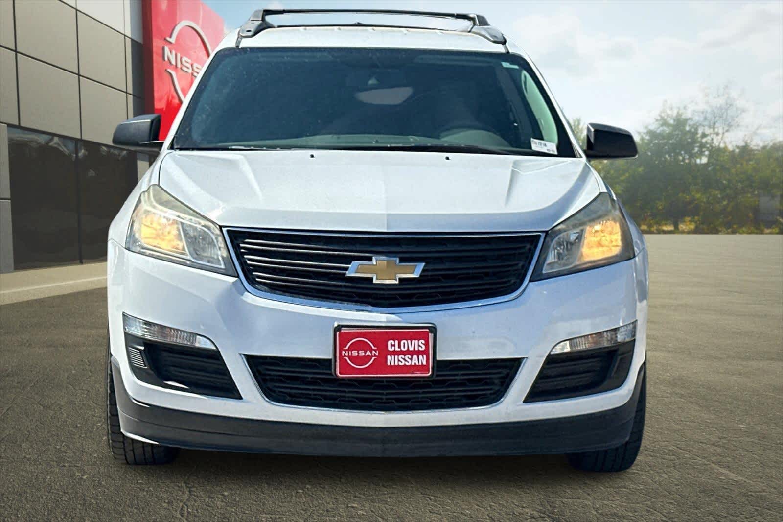Thumbnail: 2017 Chevrolet Traverse - 11