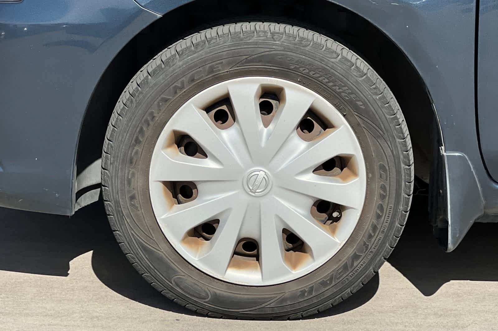 Thumbnail: 2015 Nissan Versa - 12