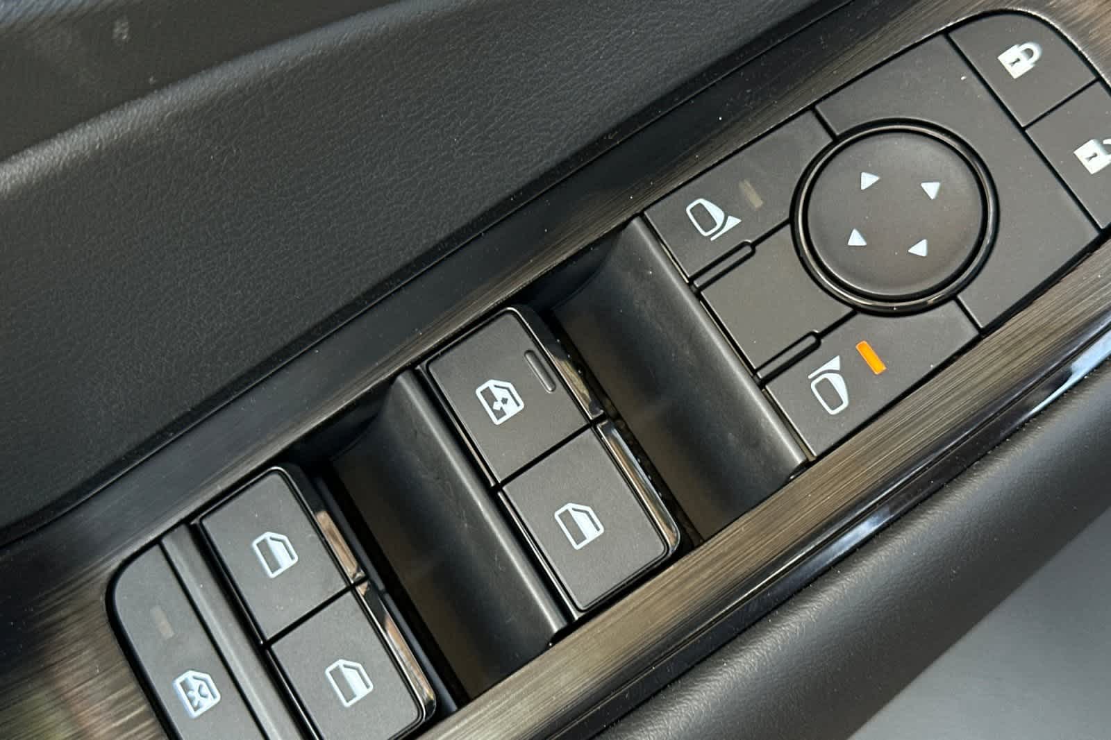 Thumbnail: 2026 Nissan Rogue - 14