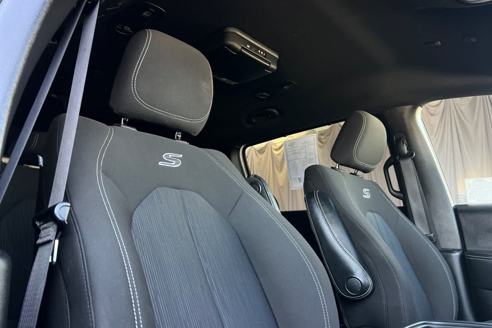 Thumbnail: 2020 Chrysler Pacifica - 19