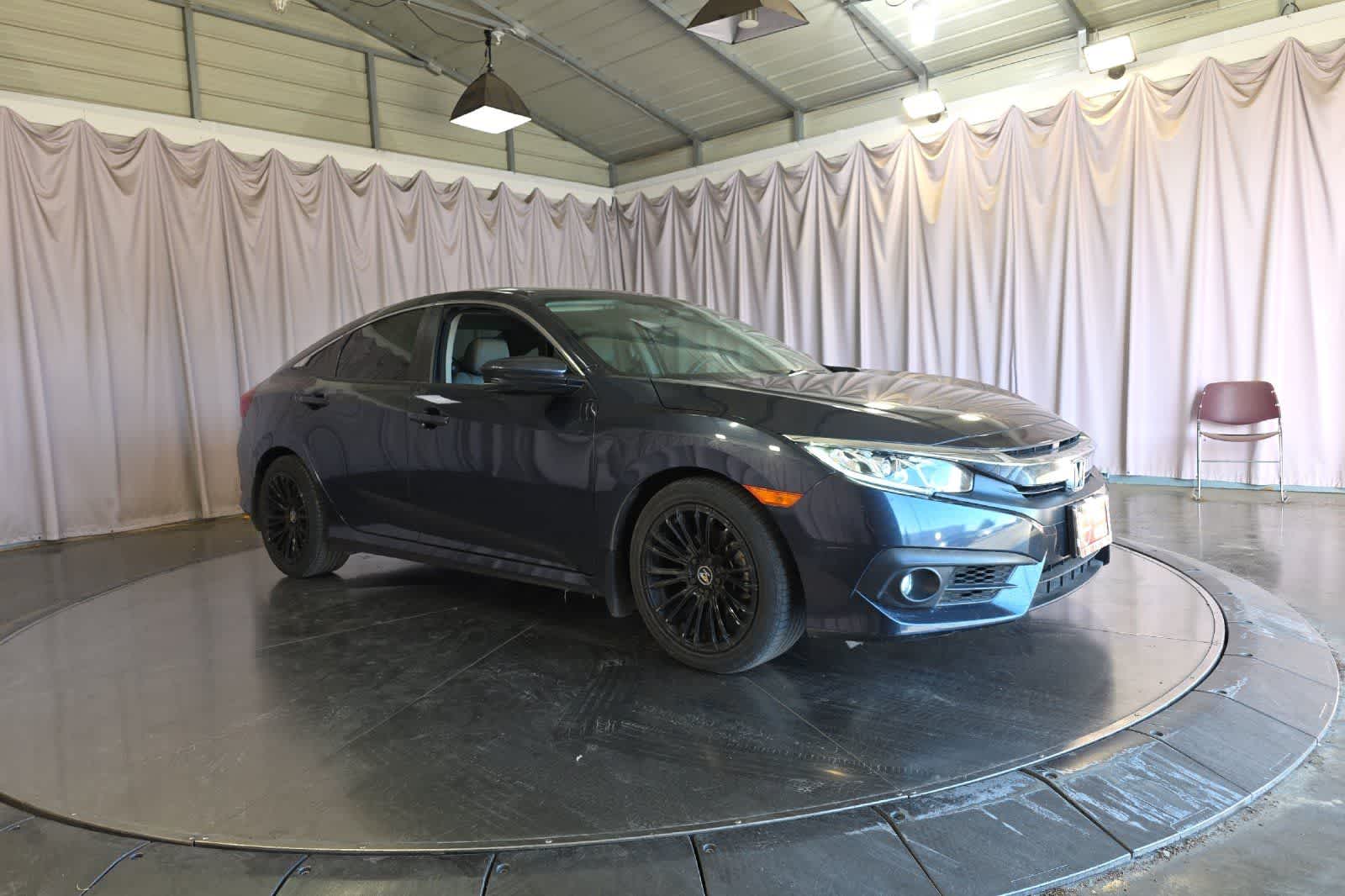Thumbnail: 2016 Honda Civic - 9