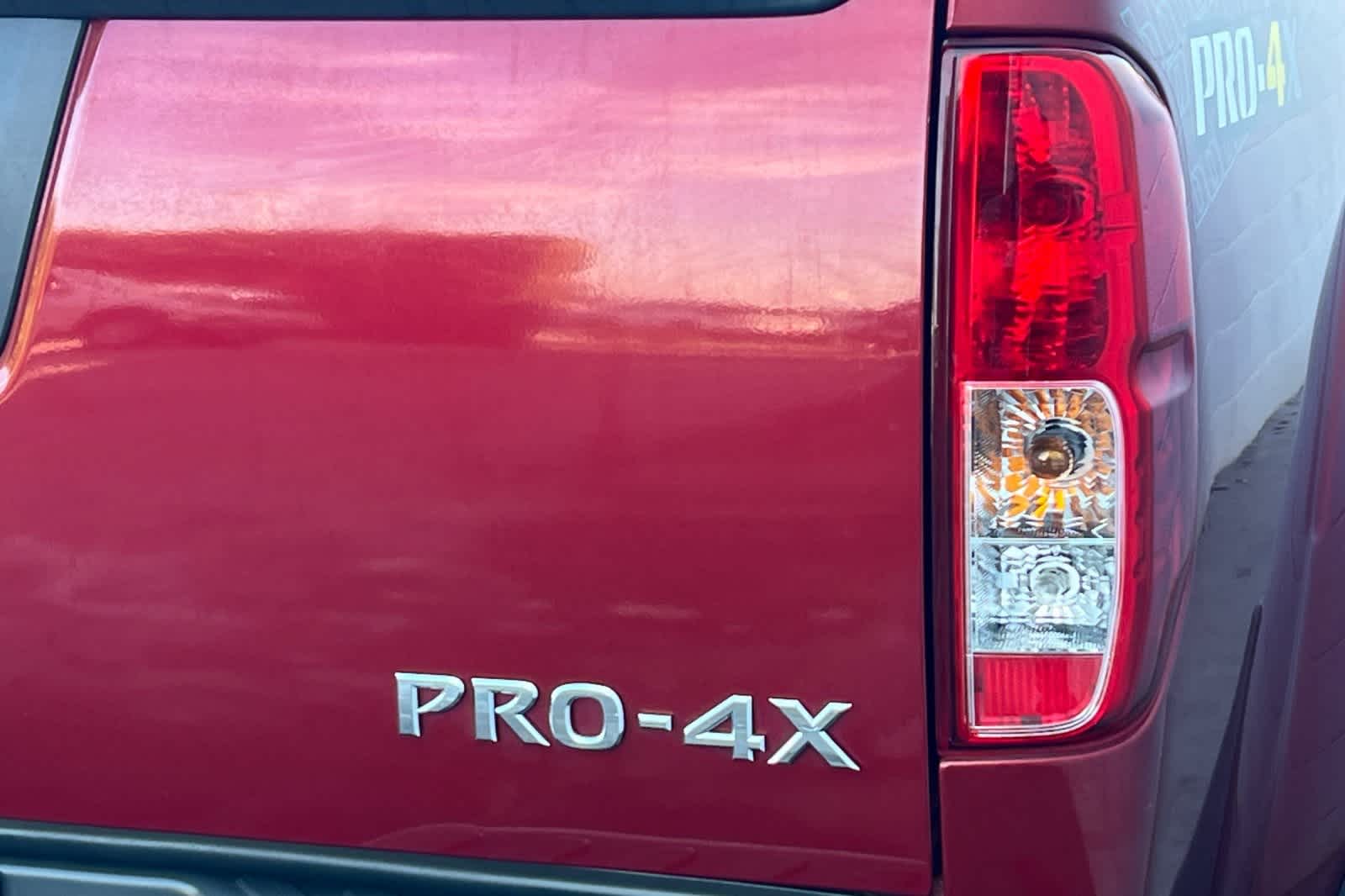 Thumbnail: 2021 Nissan Frontier - 16