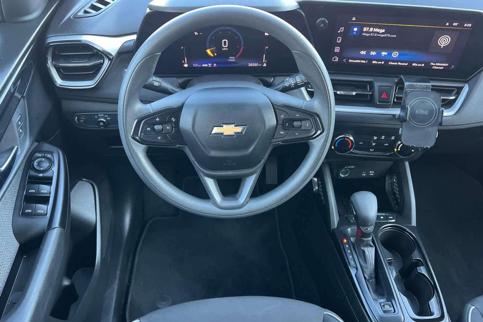 Thumbnail: 2024 Chevrolet TrailBlazer - 15