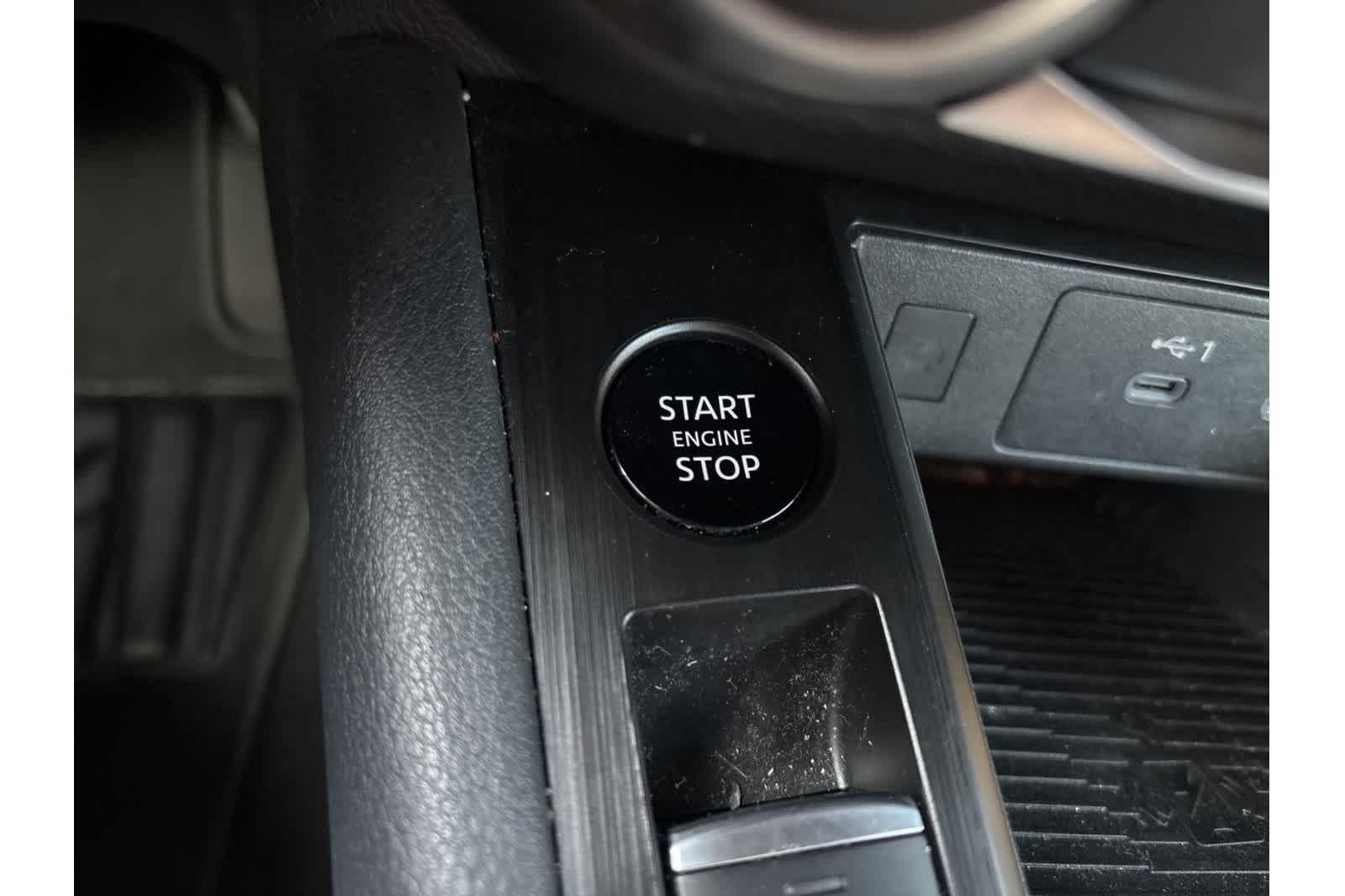 Thumbnail: 2025 Nissan Kicks - 9