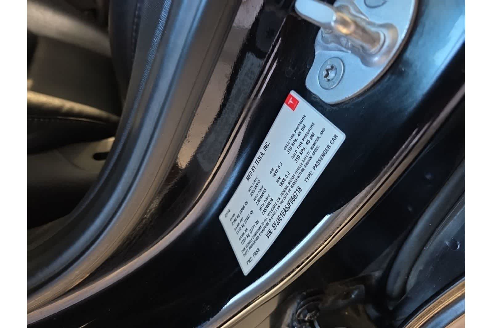 Thumbnail: 2018 Tesla Model 3 - 21