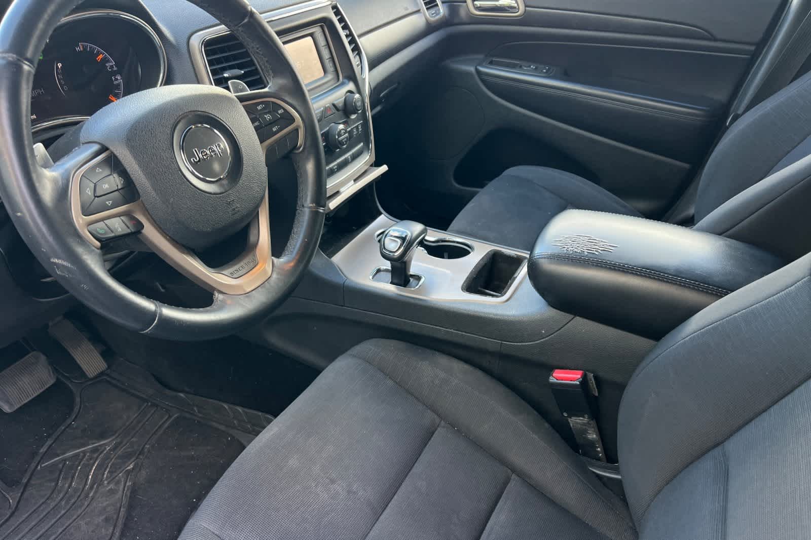 Thumbnail: 2014 Jeep Grand Cherokee - 14