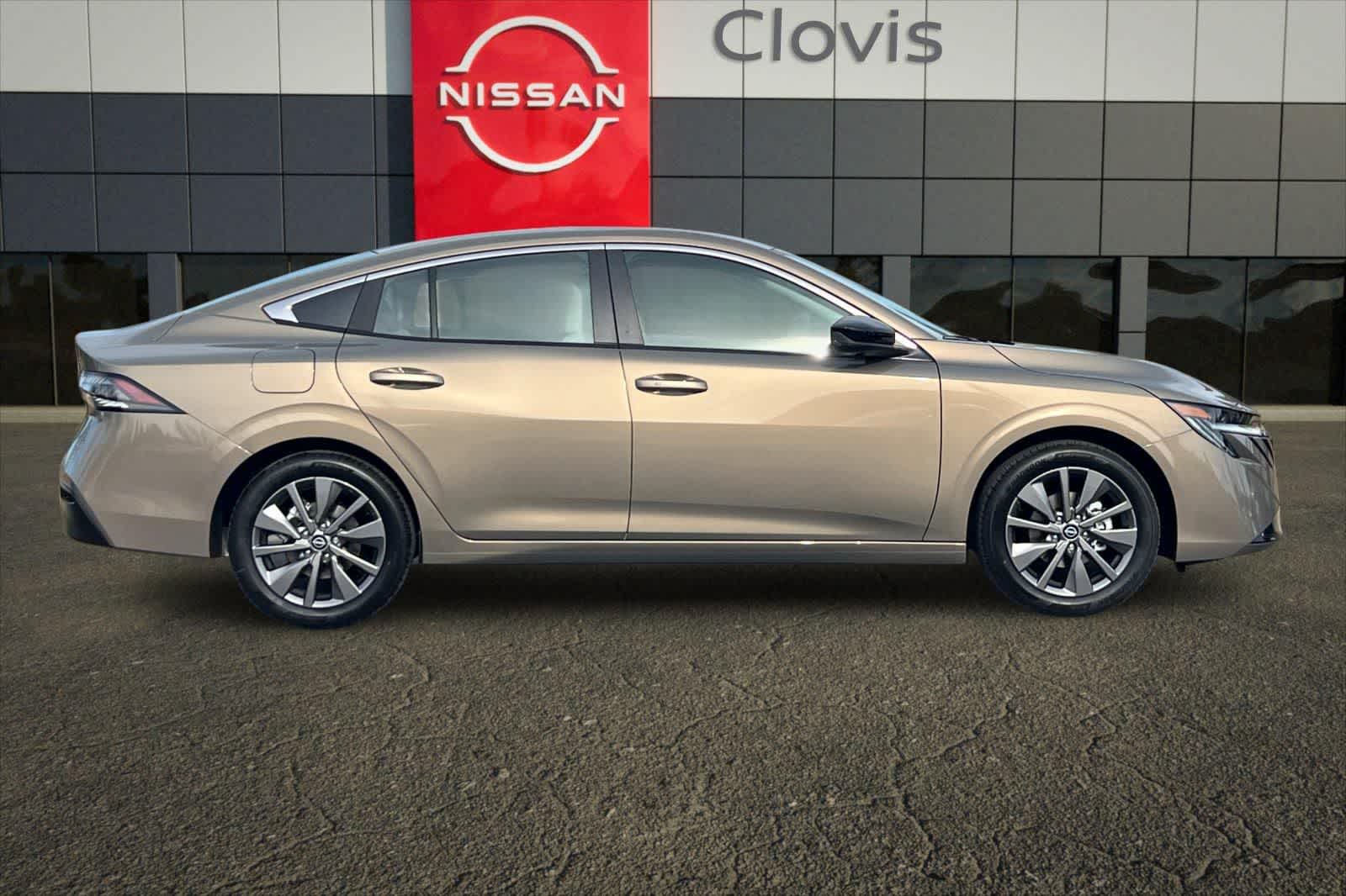 Thumbnail: 2026 Nissan Sentra - 9