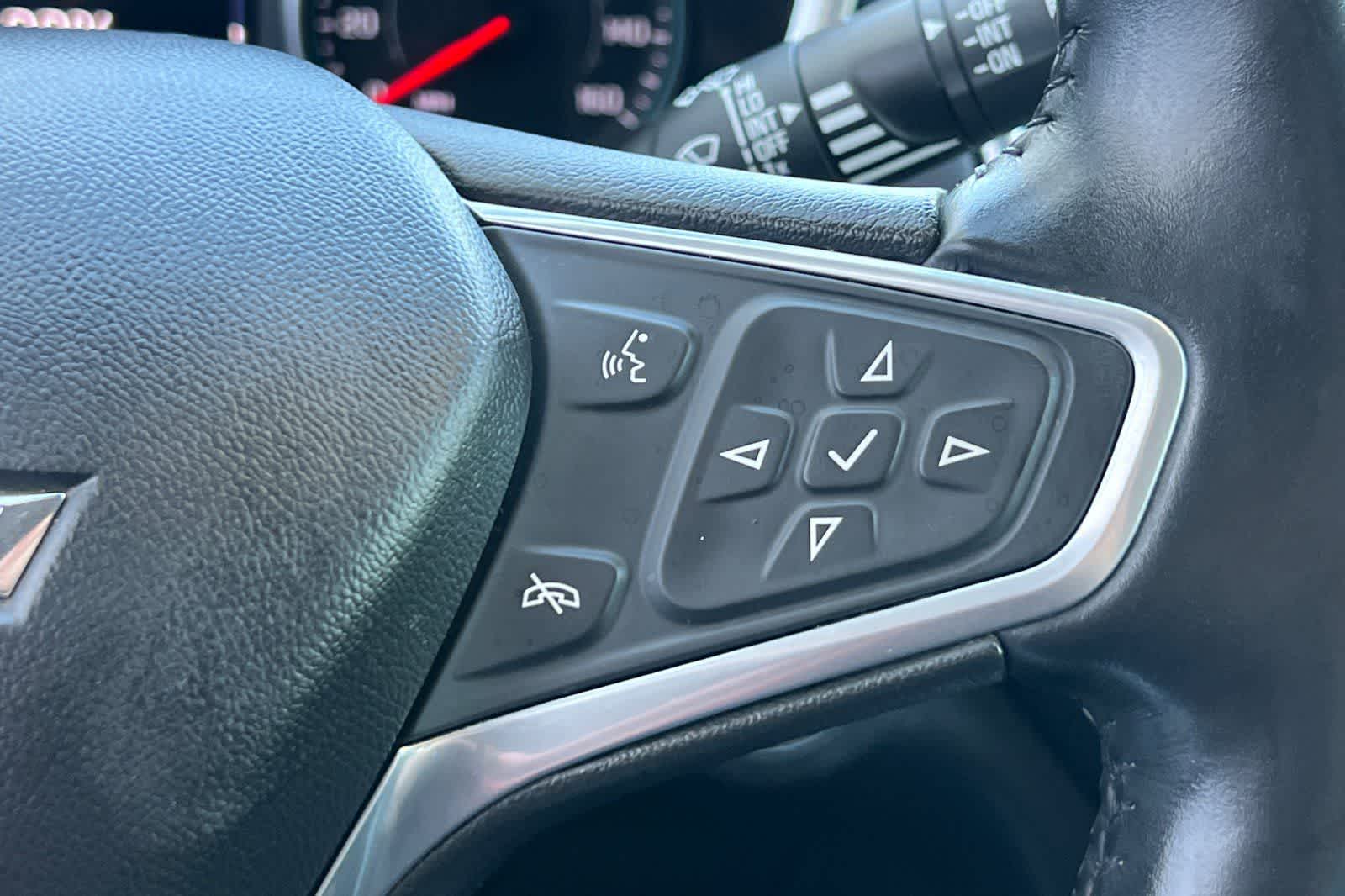 Thumbnail: 2022 Chevrolet Equinox - 30