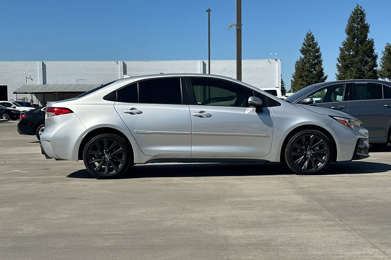 Thumbnail: 2024 Toyota Corolla - 9