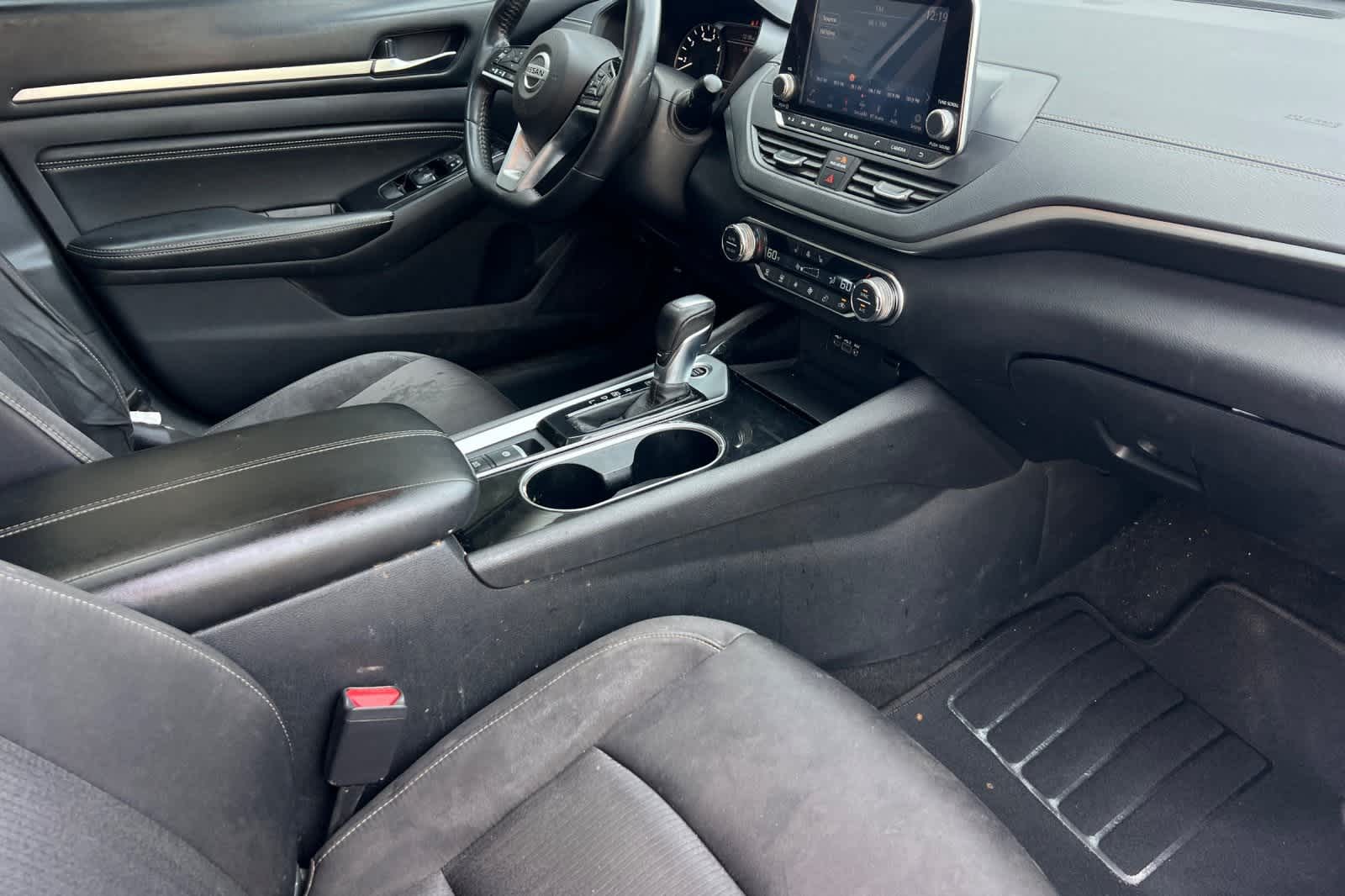 Thumbnail: 2020 Nissan Altima - 16