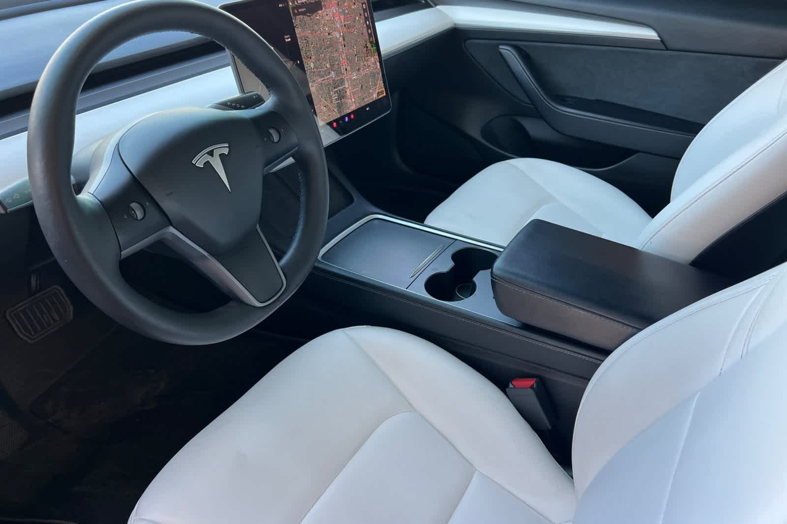 Thumbnail: 2021 Tesla Model 3 - 14