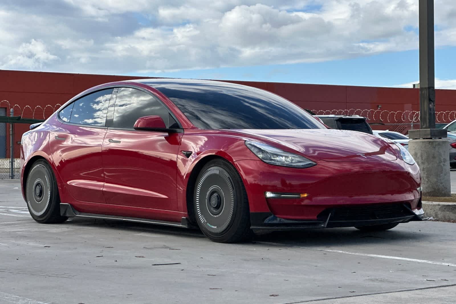 Thumbnail: 2021 Tesla Model 3 - 10
