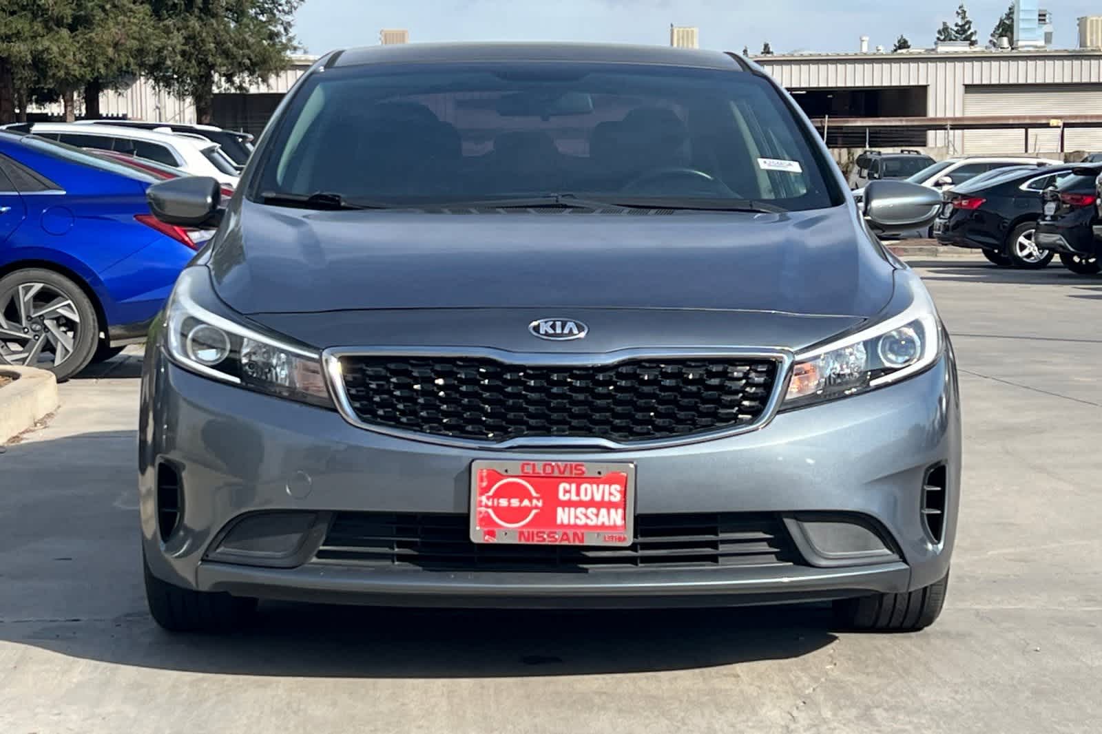 Thumbnail: 2018 Kia Forte - 11