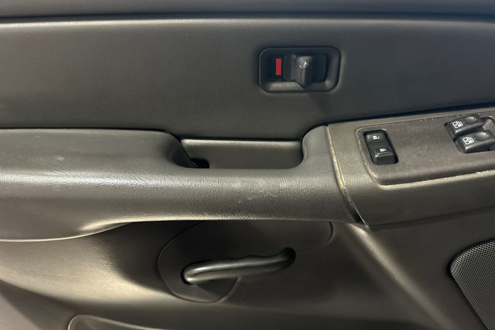 Thumbnail: 2005 GMC Sierra 1500 - 15