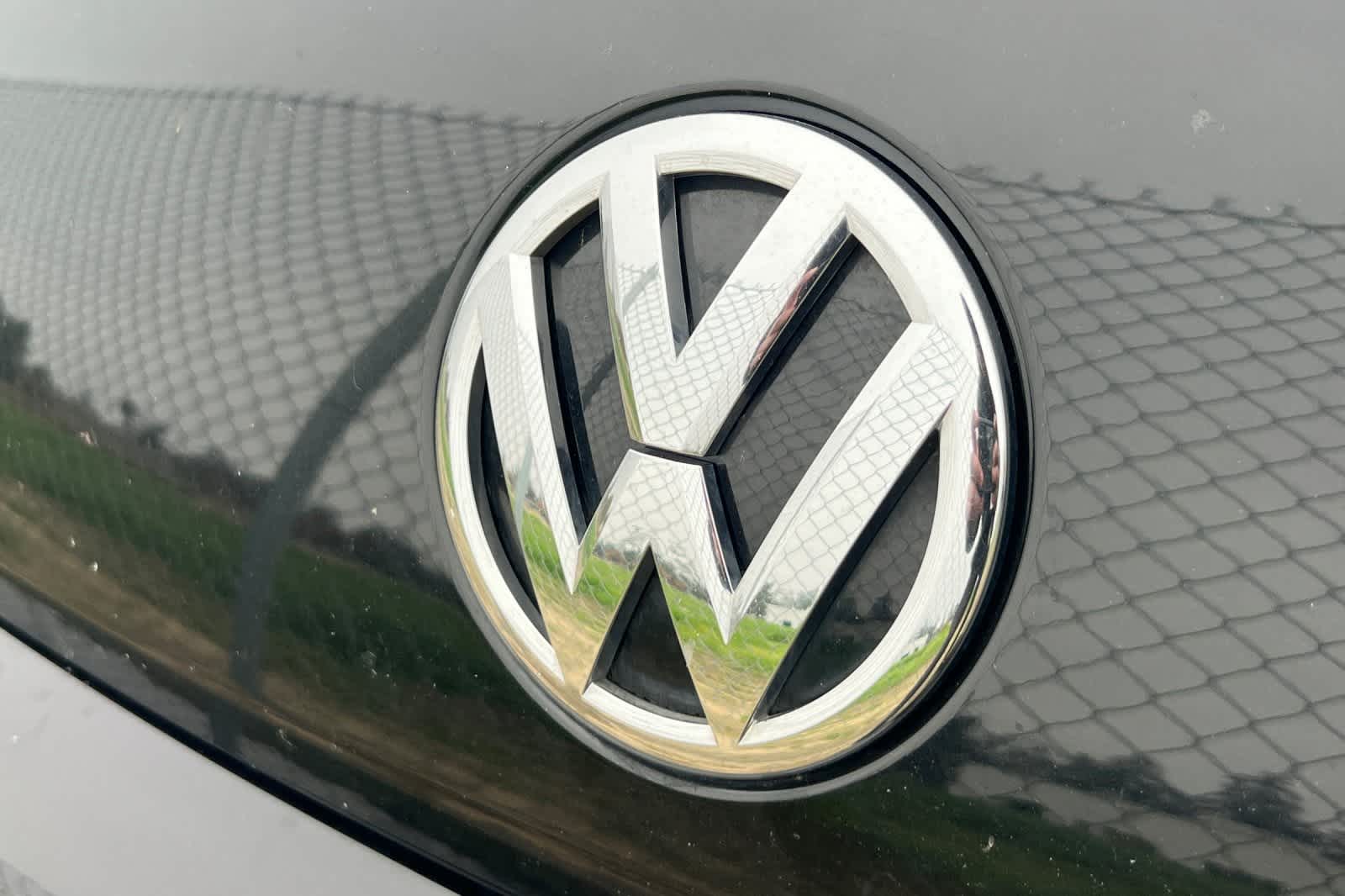 Thumbnail: 2014 Volkswagen Beetle - 27