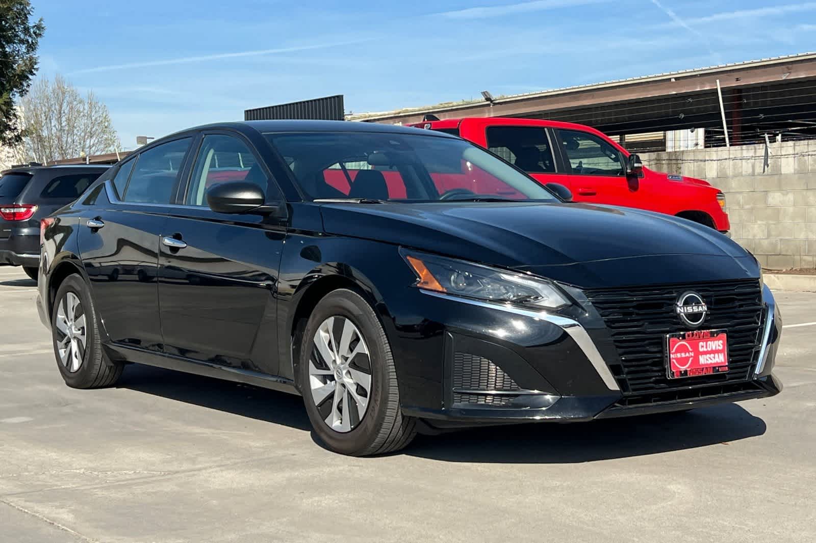 Thumbnail: 2025 Nissan Altima - 10