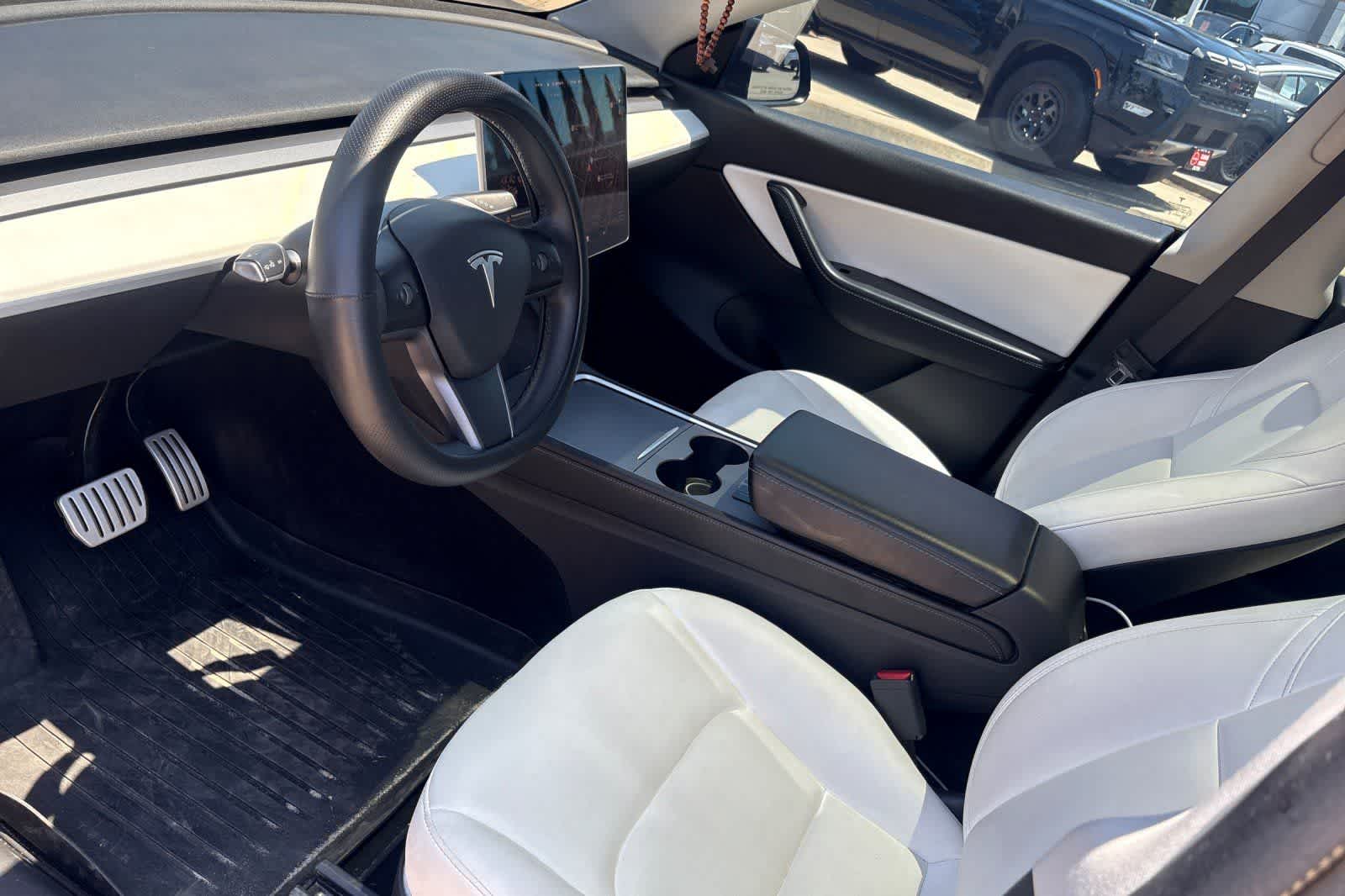 Thumbnail: 2021 Tesla Model Y - 12