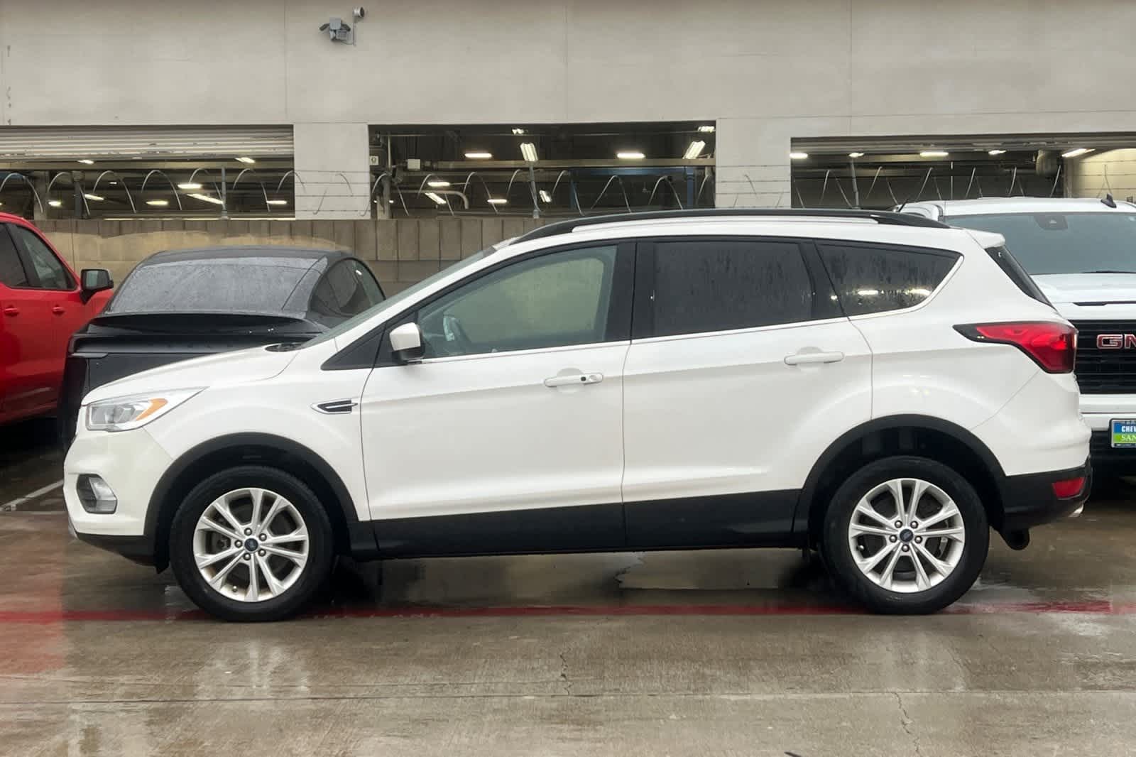 Thumbnail: 2019 Ford Escape - 6