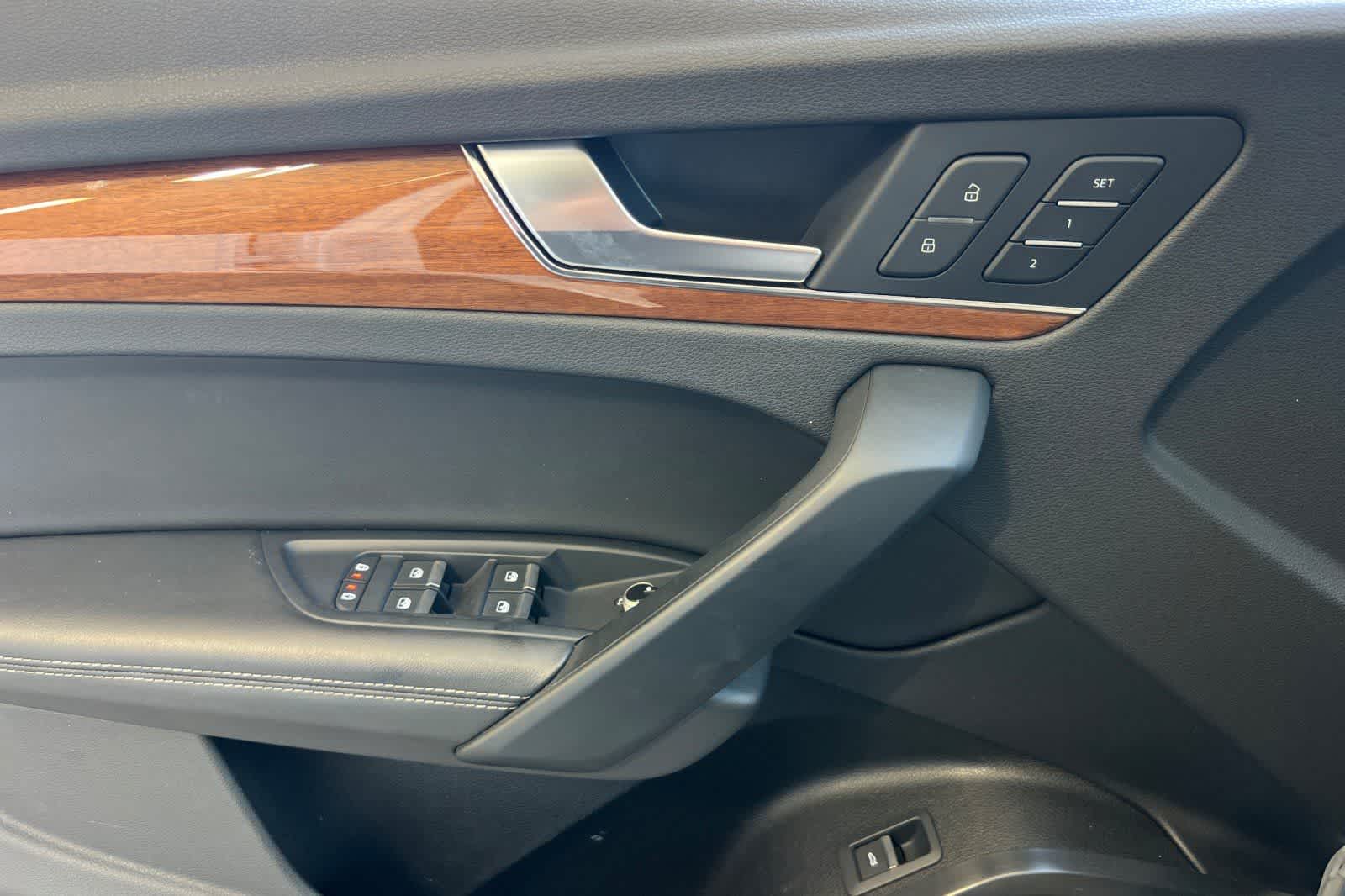 Thumbnail: 2022 Audi Q5 - 15