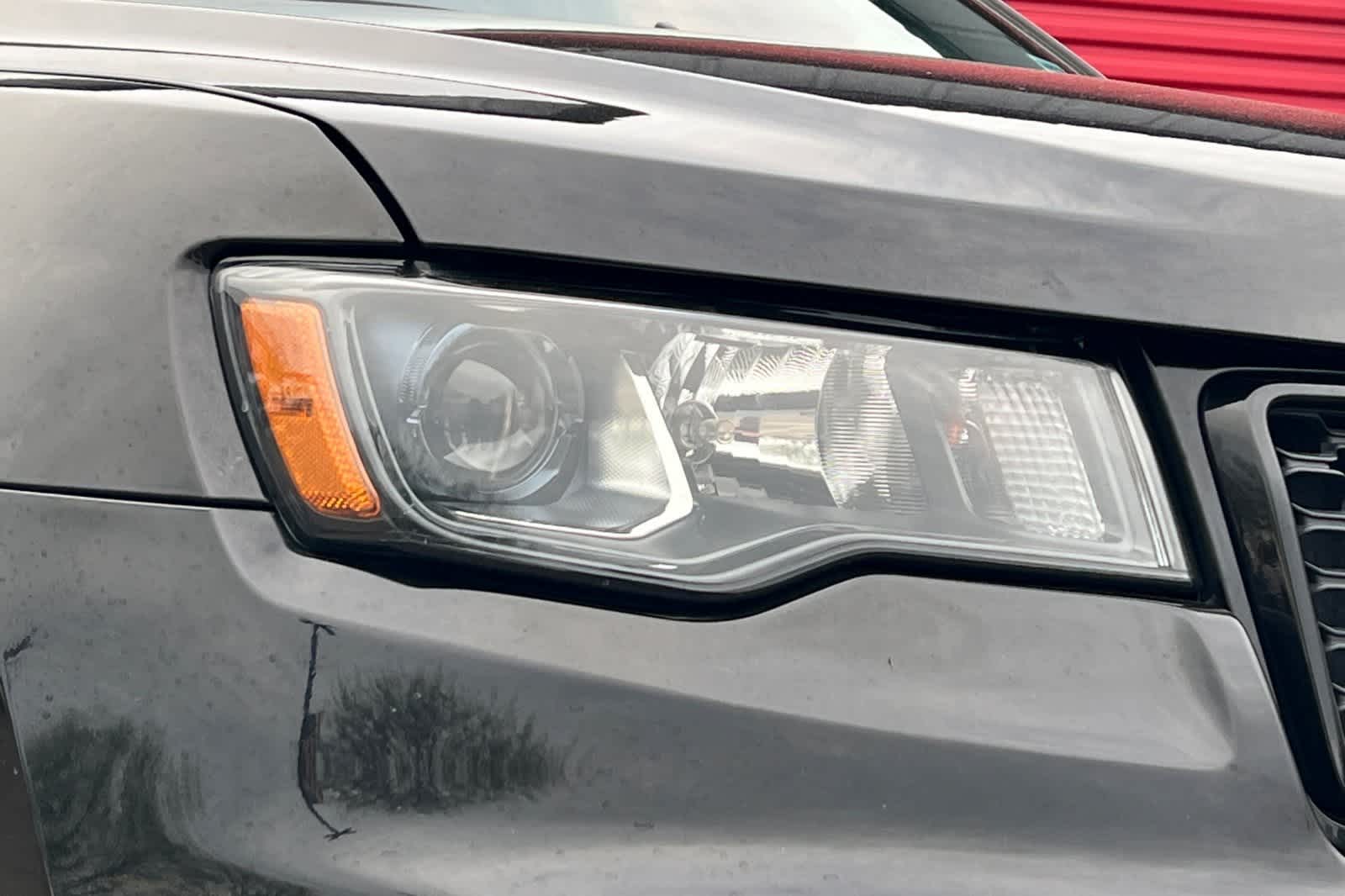 Thumbnail: 2019 Jeep Grand Cherokee - 35