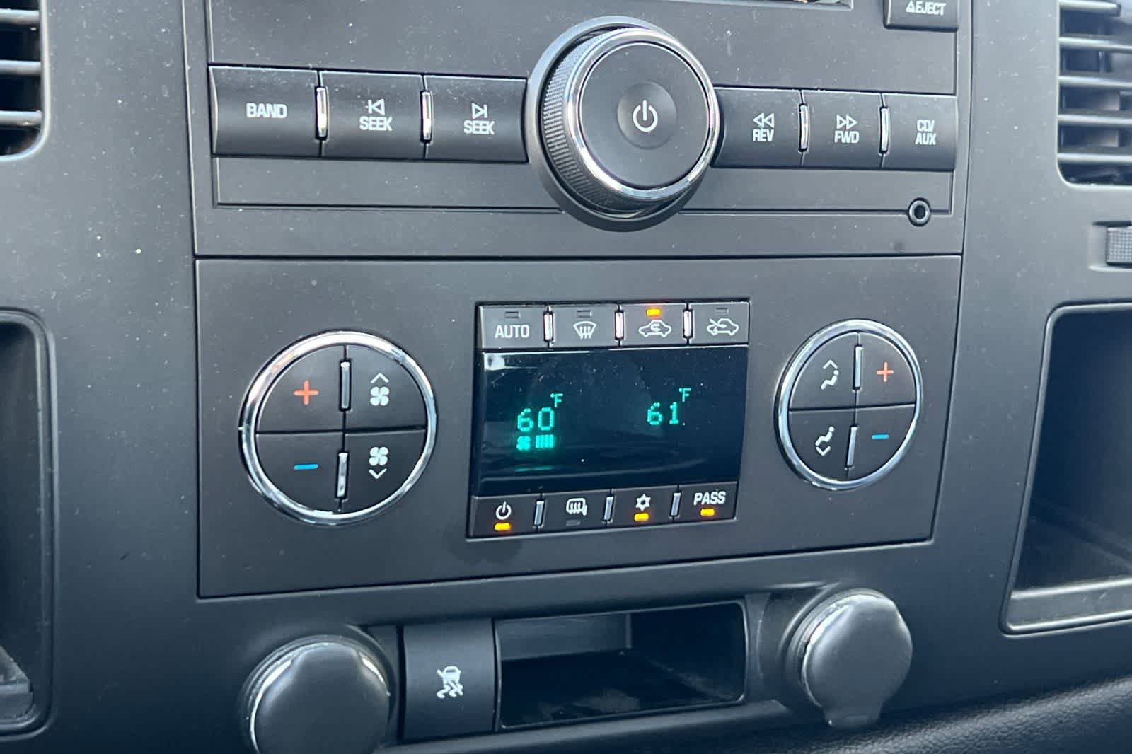 Thumbnail: 2009 Chevrolet Silverado 1500 - 20