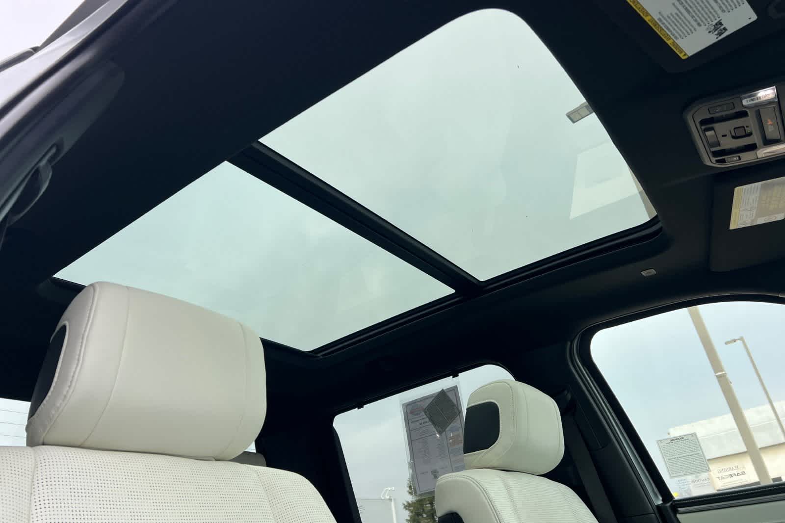 Thumbnail: 2024 Toyota Tundra - 19