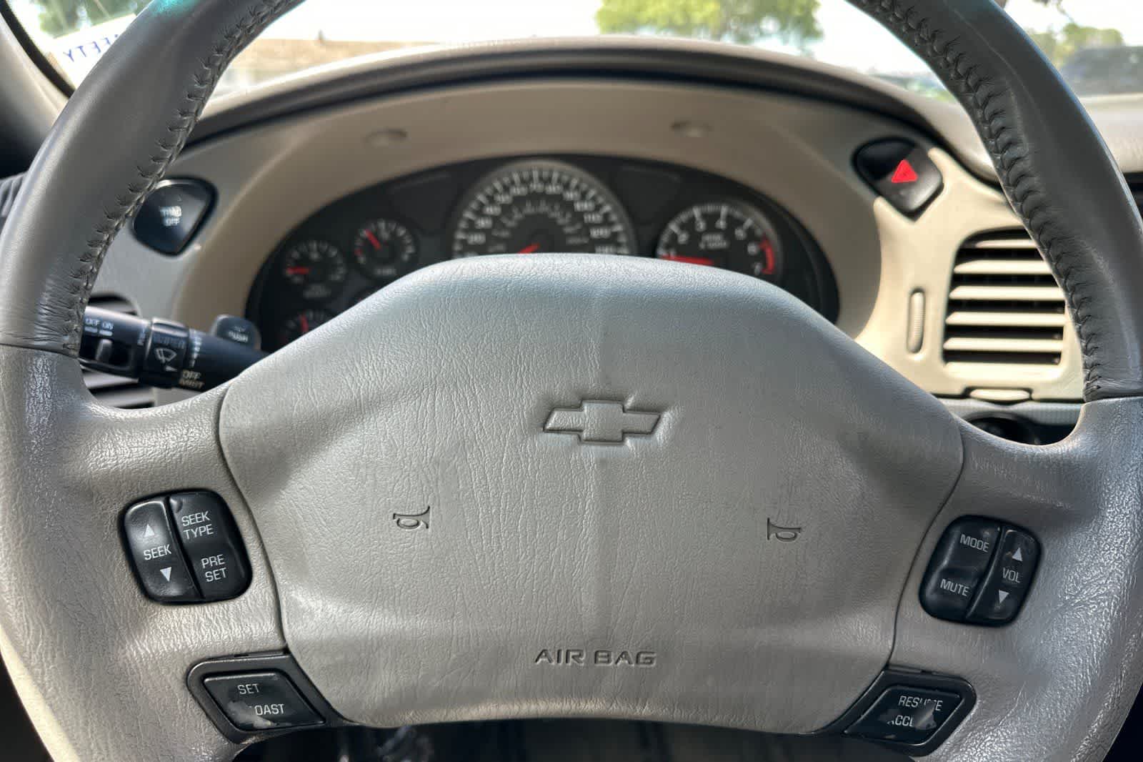 Thumbnail: 2005 Chevrolet Impala - 25