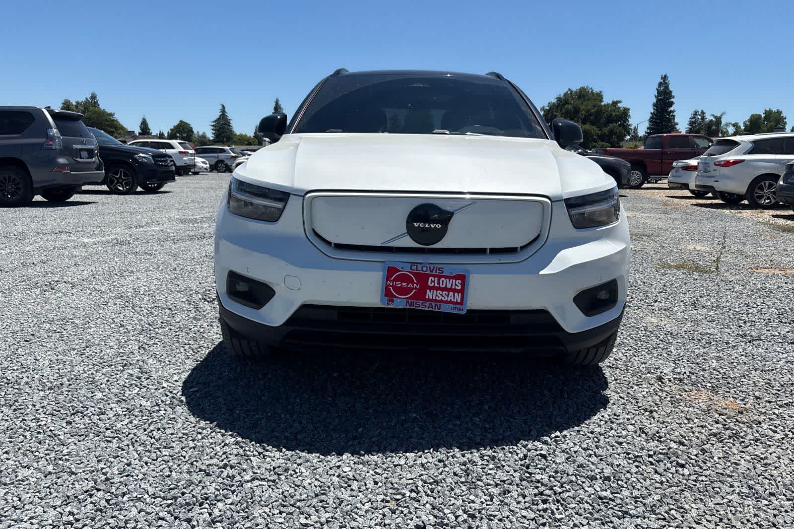 Thumbnail: 2021 Volvo XC40 - 11